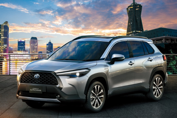 Clicka Car Toyota Cross (1)