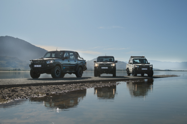 Clicka Car Mahindra Karoo Dusk Dawn Storm Pik up Bakkie Together